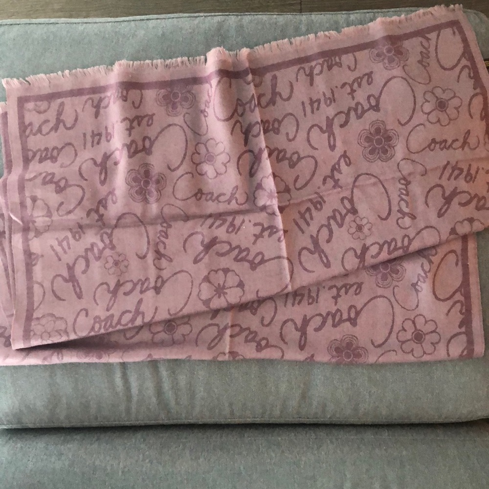 Coach Lavender(pink) Wrap/Scarf